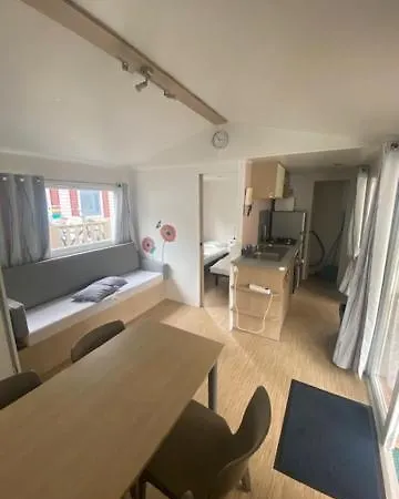 Mobil 4/6 Personnes Bois Masson**** Campingplatz *